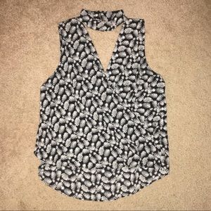Low cut sleeveless night out shirt
